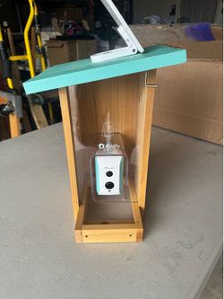 Birdfy Ebony solar powered smart birdfeeder new $40