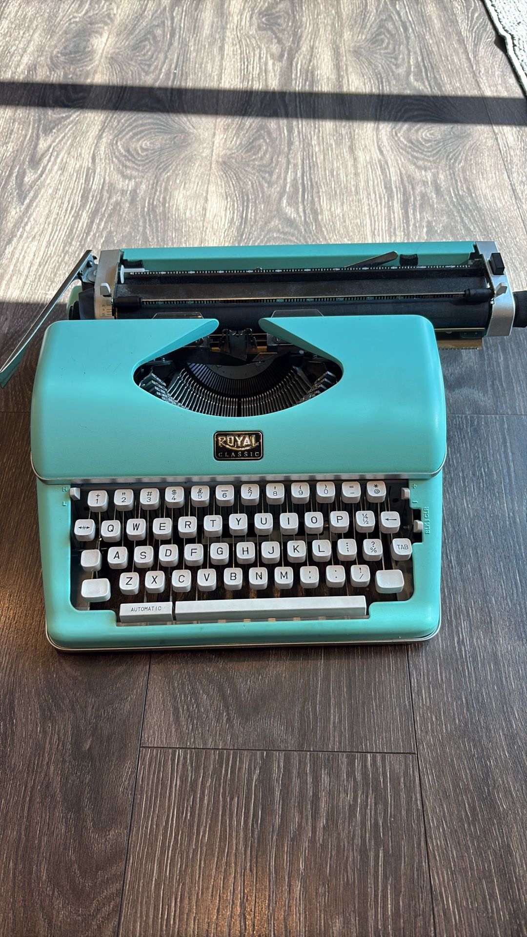 Royal Classic Typewriter