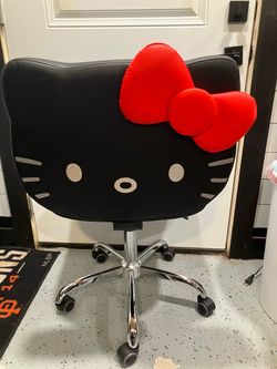 Hello Kitty Office Chair Black