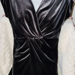 Beautiful Woman Shirt Size(xs) Only $10