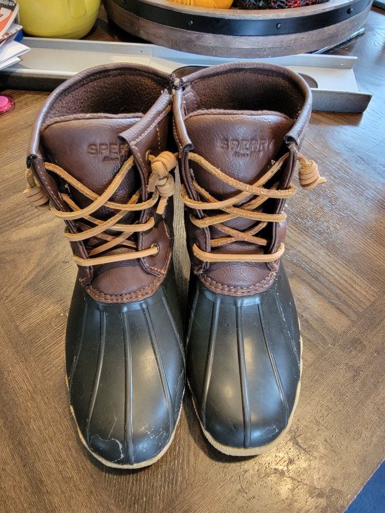 Kids Size 1 Sperry Saltwater Boots