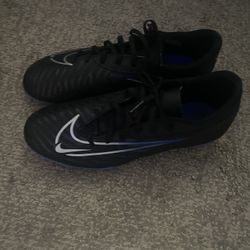 Nike Phantom Gx Club Soccer Cleats