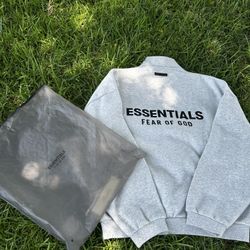 essentials Fleece Polo size Medium 