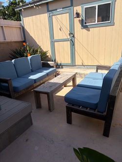 Outdoor furniture set