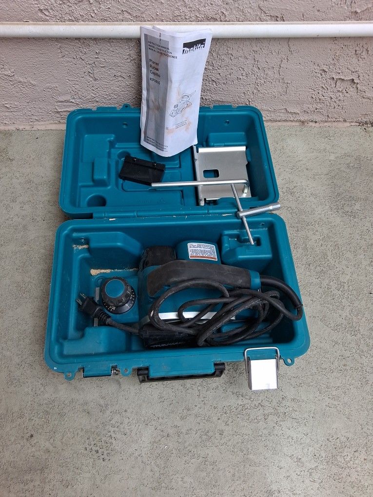 Makita Planer Kp0800