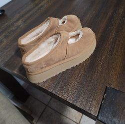 Uggs Size 8 Women