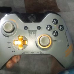 XBox One Special Edition Modern Warfare Controller