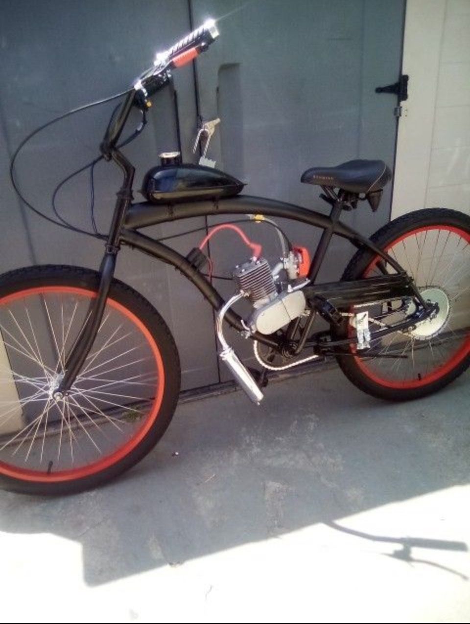 Motor Beach Cruiser Bike. 2 Stroke