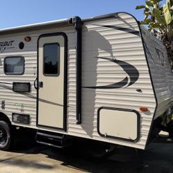 2017 Keystone Hideout 17.5 LHS