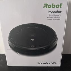 BASICALLY NEW Roomba 694