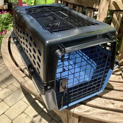Pet Carrier with 2 Doors: 23.75”L x 15”W x 15”H