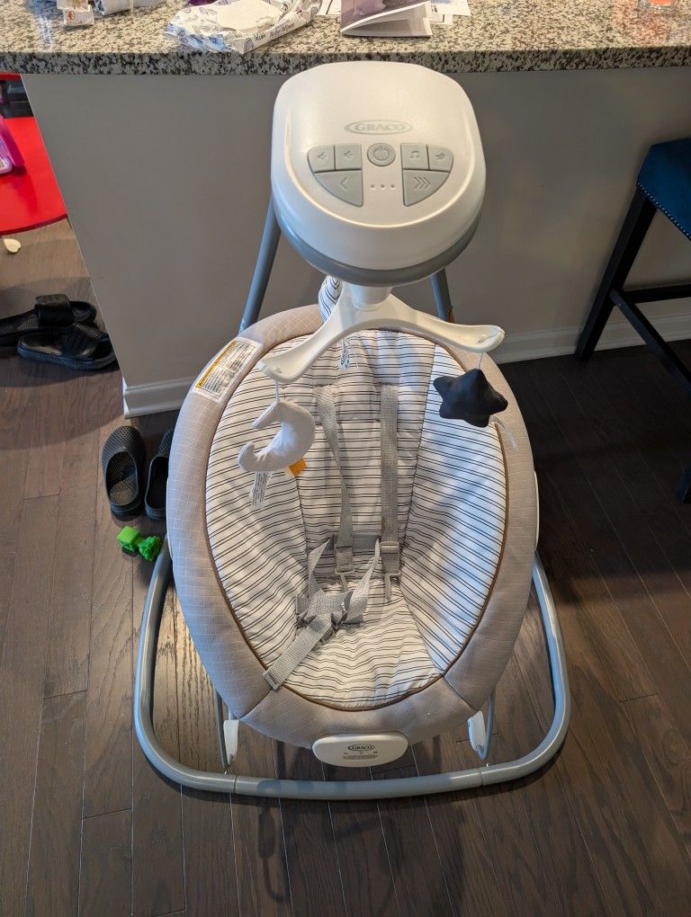Like New Graco Baby Swing