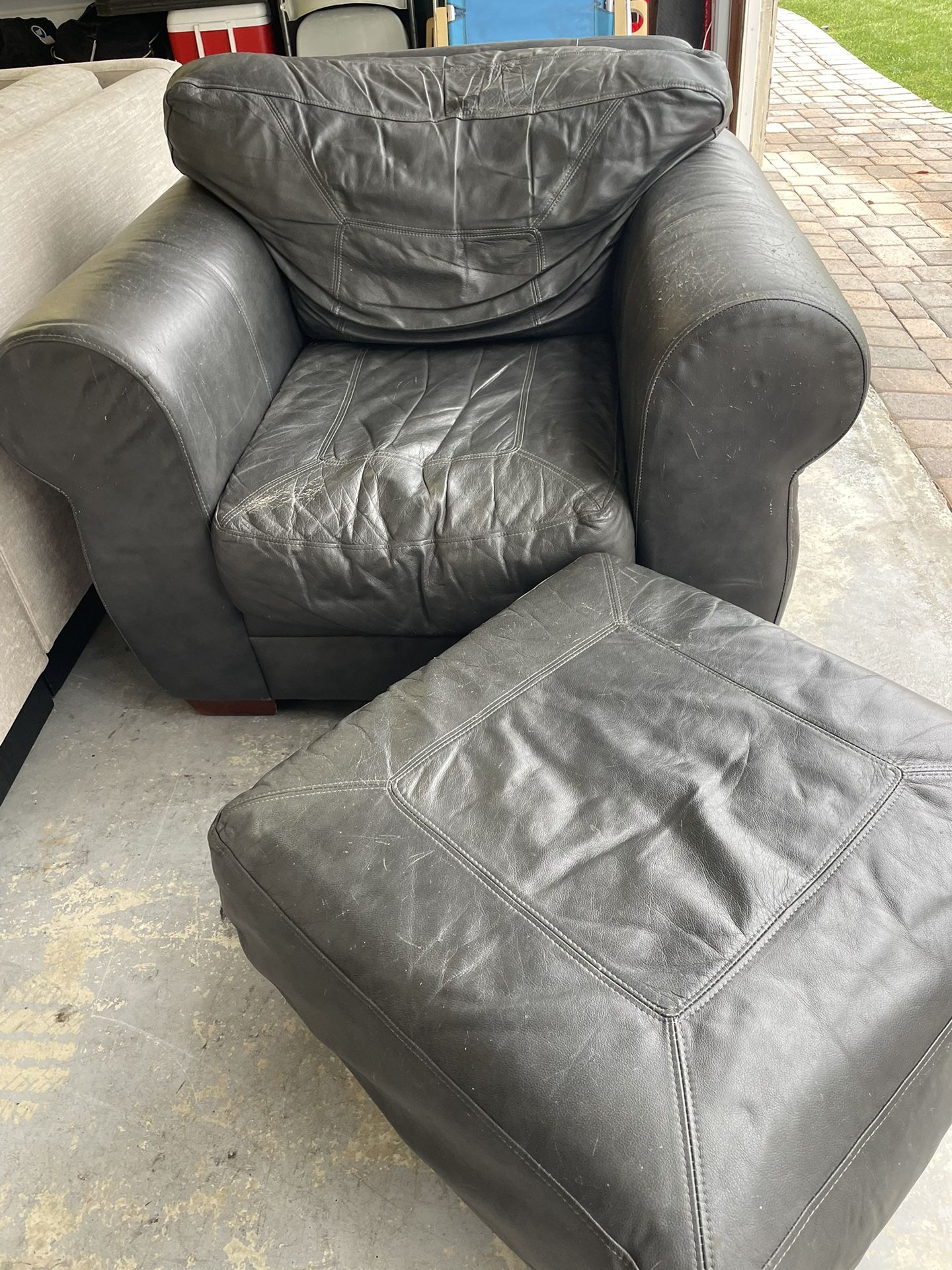 LA-Z-BOY Leather Arm Chair