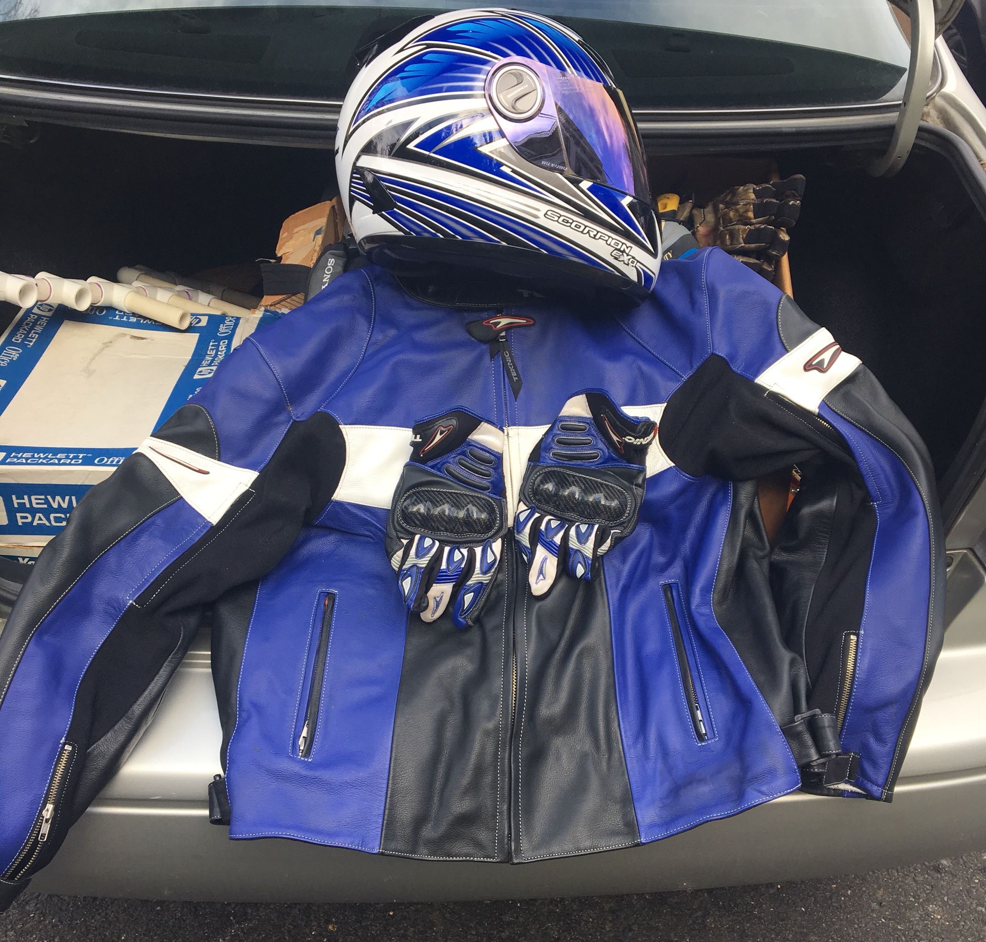 Teknic Jacket, Scorpion helmet and gloves