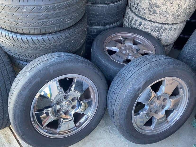 20" 6 Lug Chevy Rims & Tires