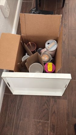 Tray and mugs and cups ALL FOR $5