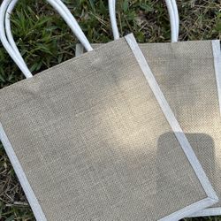 Bridesmaid tote bags (5 available )