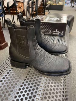 Nuevos botines de piel punta cuadrada