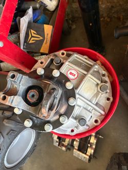 Ford 9 in center section