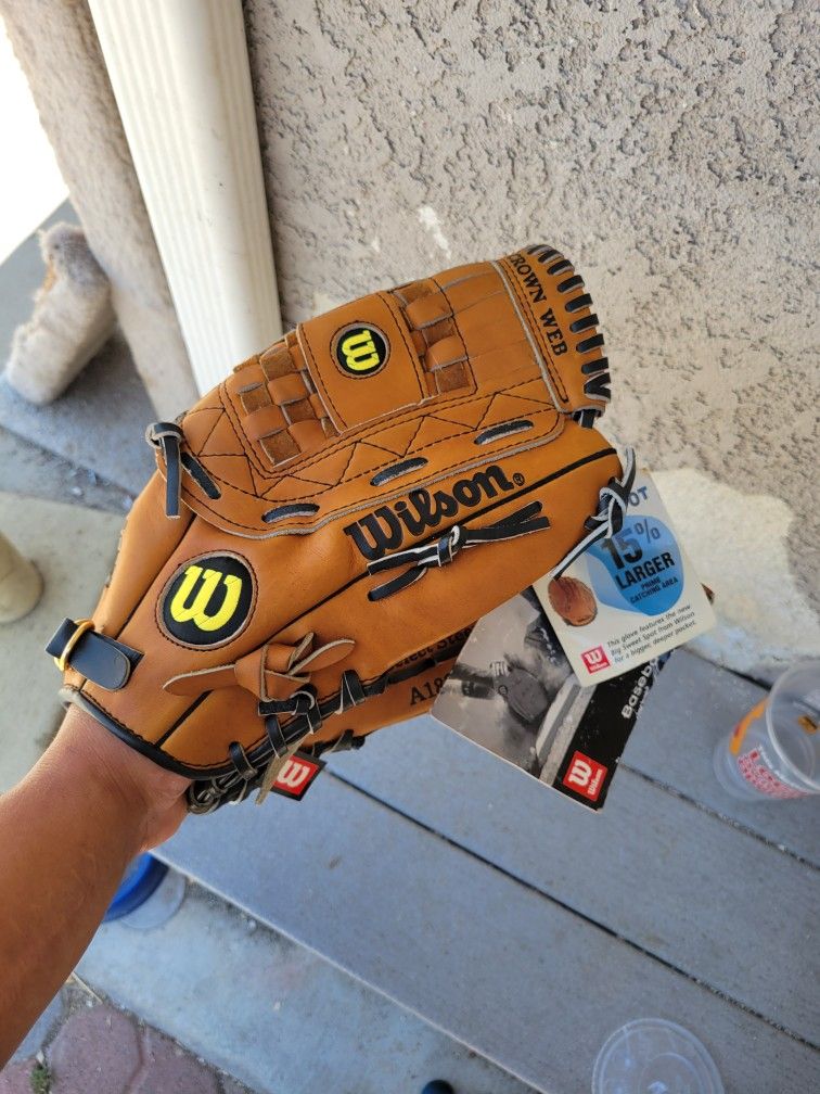 Wilson Baseball Glove