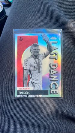 Topps chrome Toni Kroos Real Madrid refractor card