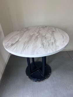 Round  Top Dining Table