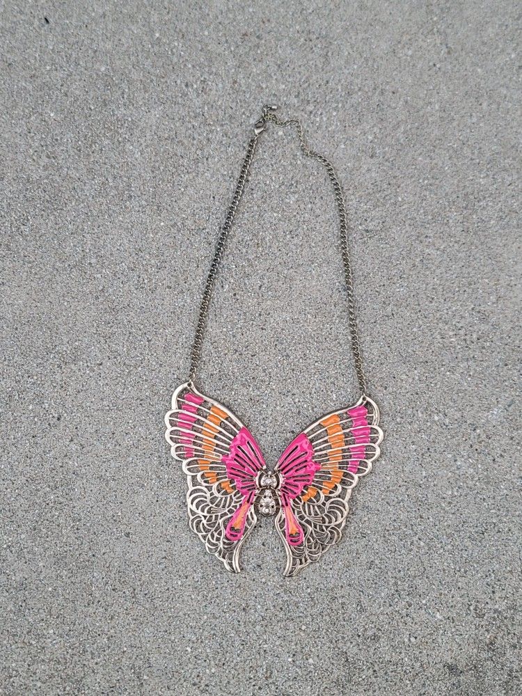 Vtg Large Butterfly Pendant Necklace