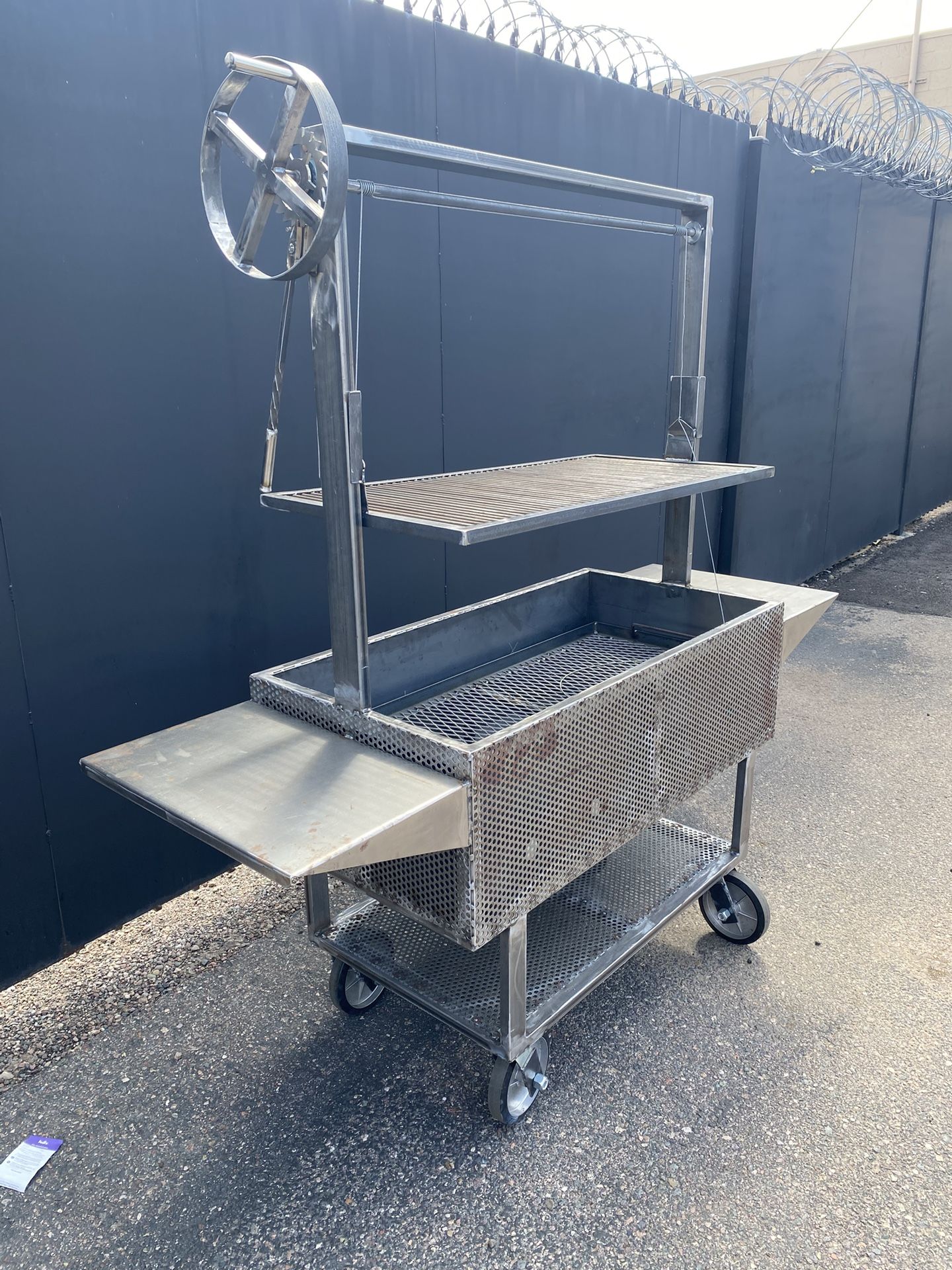 Santa Maria Style BBQ Grill