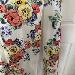 Junior’s Prom Dress Size 8/10  2 Piece Coral And Floral Floor Length 