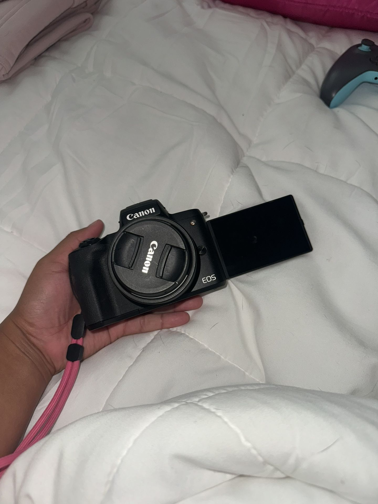 Canon EOS M50