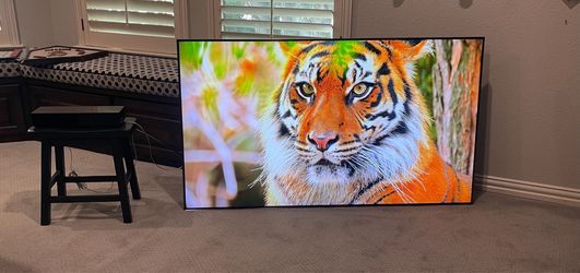 65” Samsung Flagship 4K QLED TV (QN65Q90R) - Clean One Connect Setup