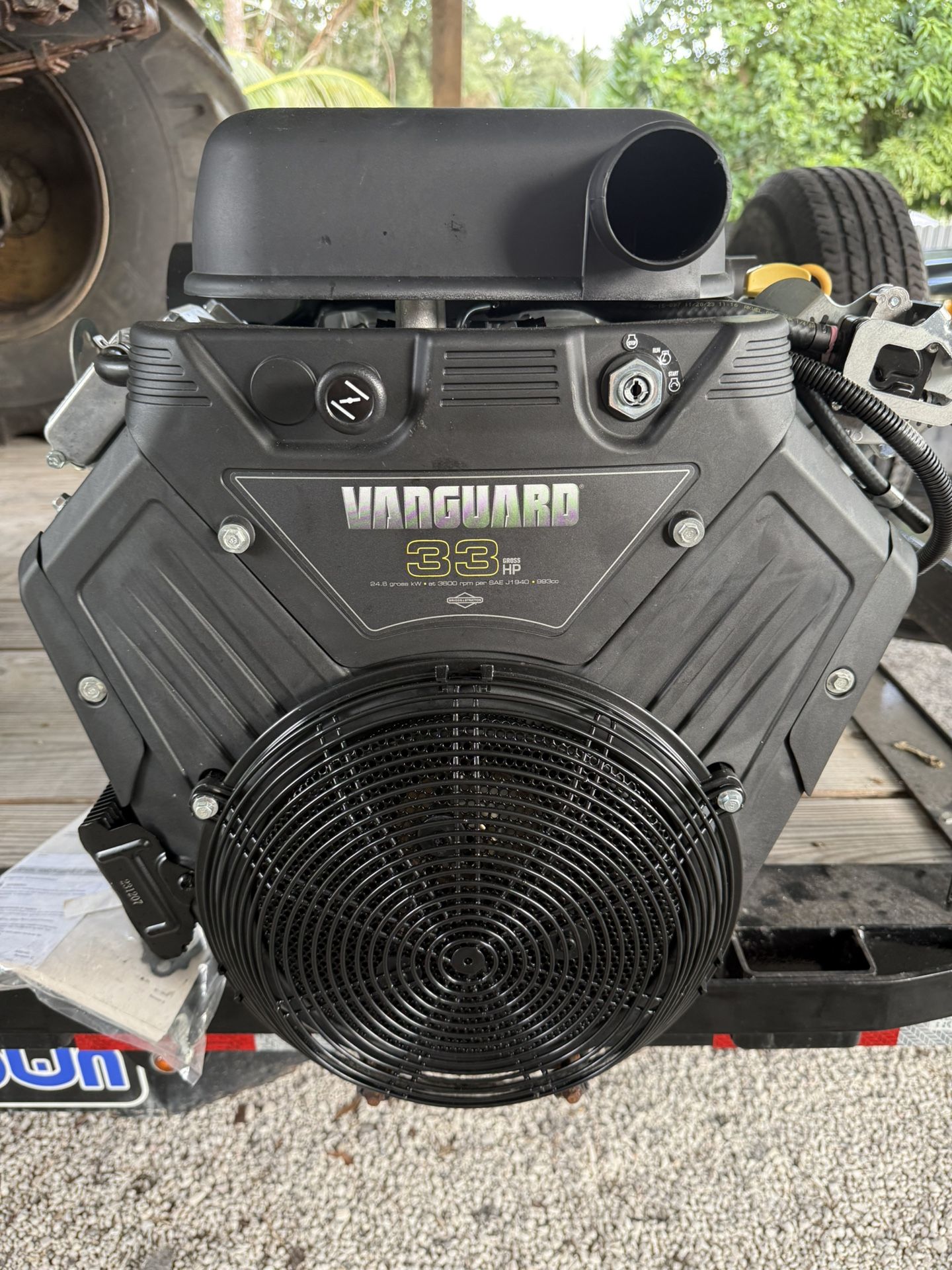Briggs & Stratton 33HP Vangaurd