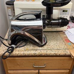 High-End Juicer From A Restaurant