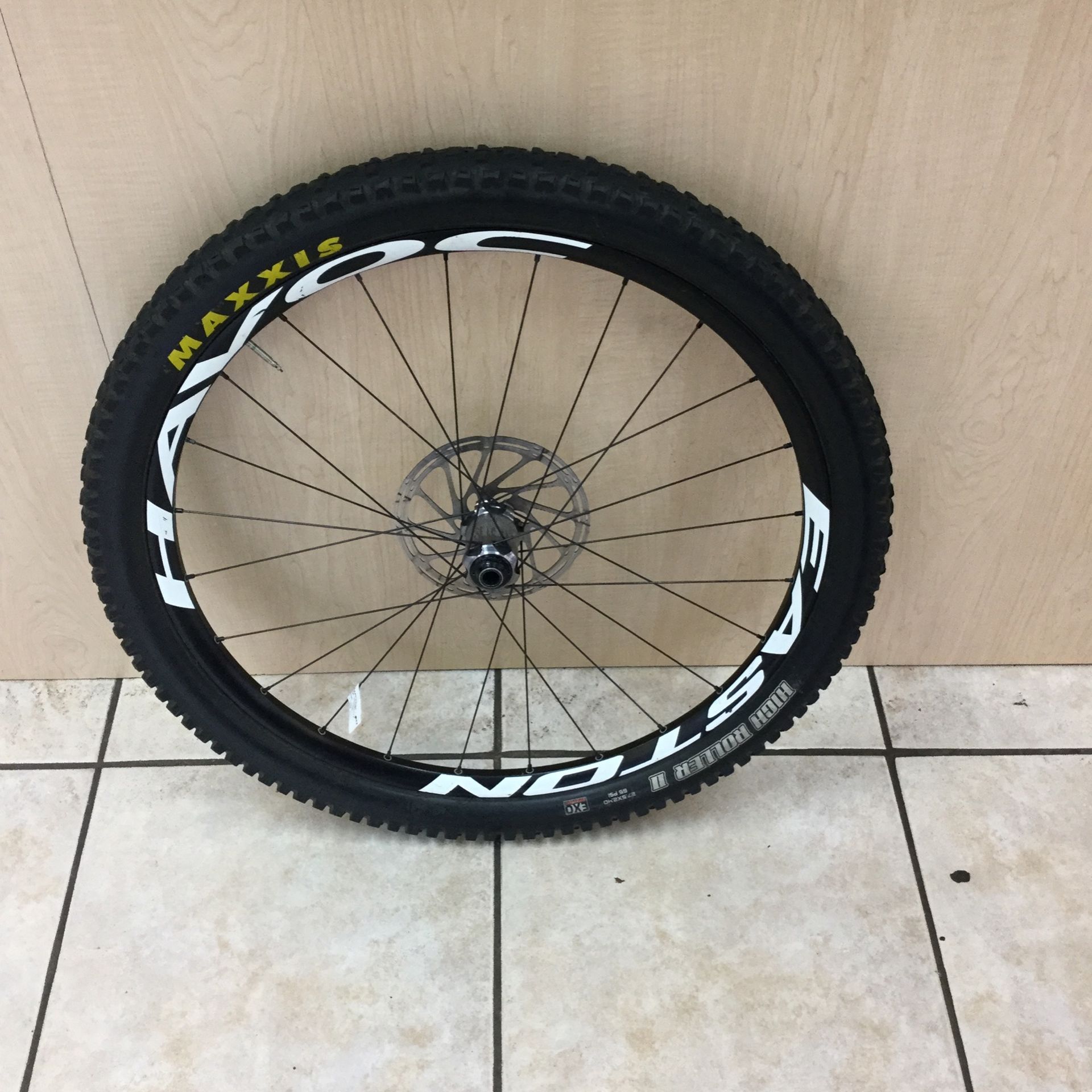 Havoc Bike Tire And Rimes Excellent Condition 26 28 Inch