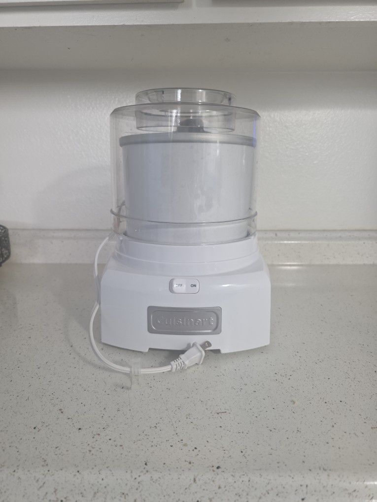 Cuisinart White Frozen Yogurt, Sorbet and Ice Cream Maker 