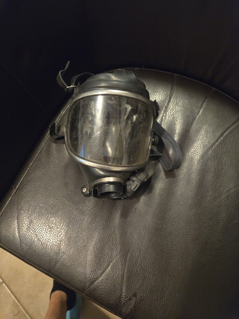 Gas Mask 