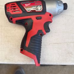 Milwaukee 12 V