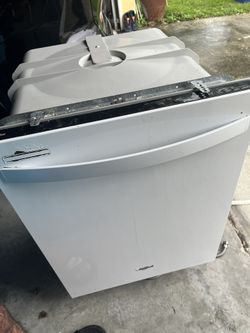Whirlpool Dishwasher