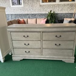 6 Drawers Dressers