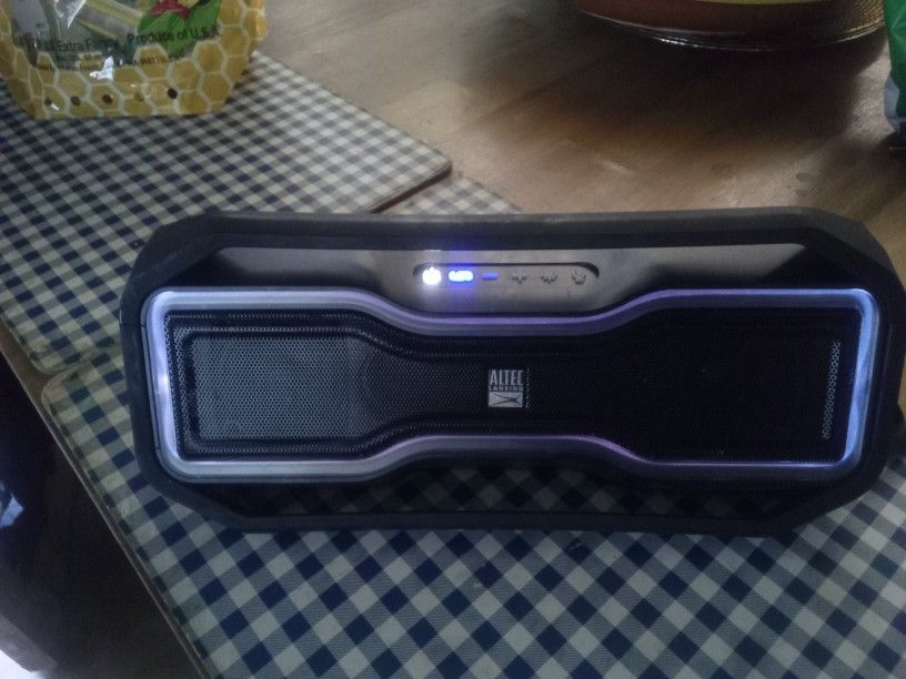 Bluetooth Speaker/ iPod