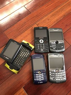 Old vintage Phones blackberry sidekick