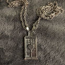 TARDIS 2 Necklace Set