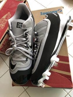 New nike baseball cleats size 9.5