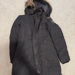 Moose Knuckles Fur Hooded Long Down Coat Size M Women's Winter Parka