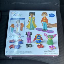 Magnetic Dress And Play Dolls – New – Christmas