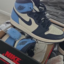 Jordan 1s-10.5