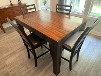 Dining room table