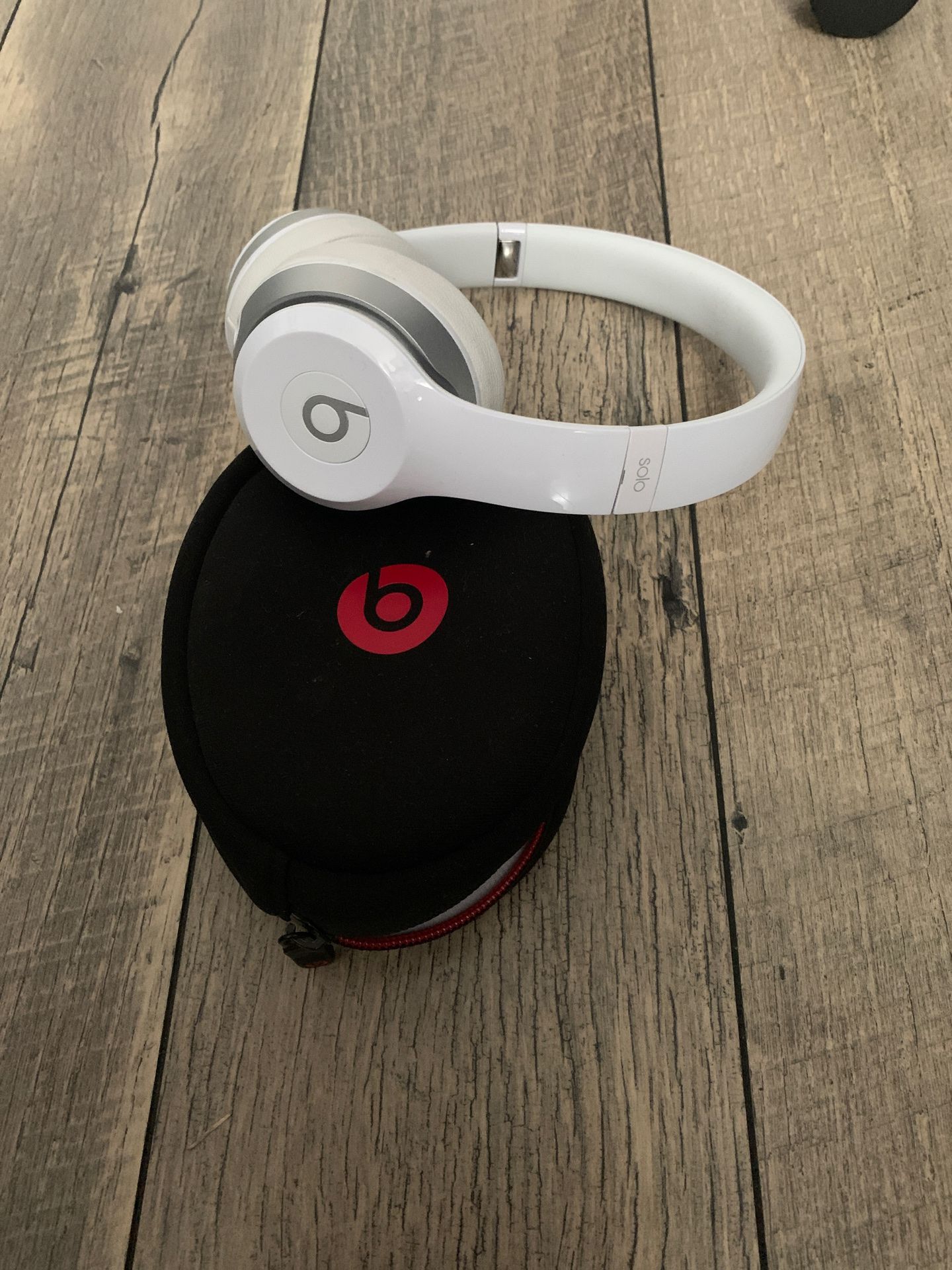 Beats solo wired