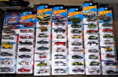 Hot Wheels Lot of 52