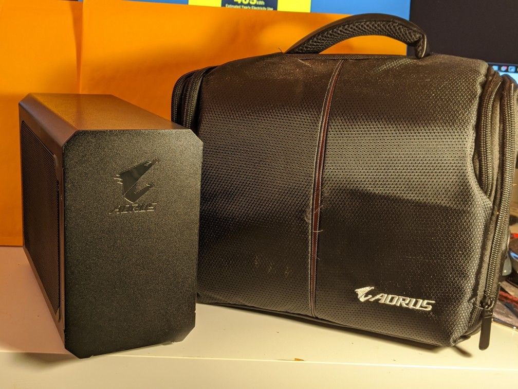 Aorus Gaming Box GTX 1070 eGPU